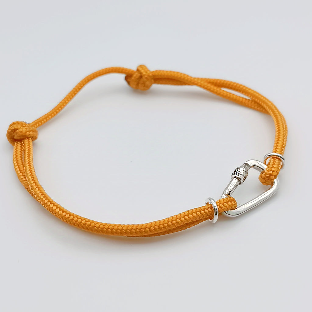 dettaglio bracciale climbers moschettone argento 925 paracord