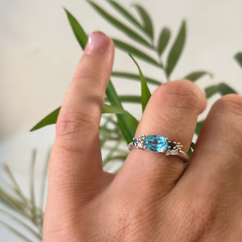 dettaglio anello come il mare collezione bouquet argento 925 zirconi